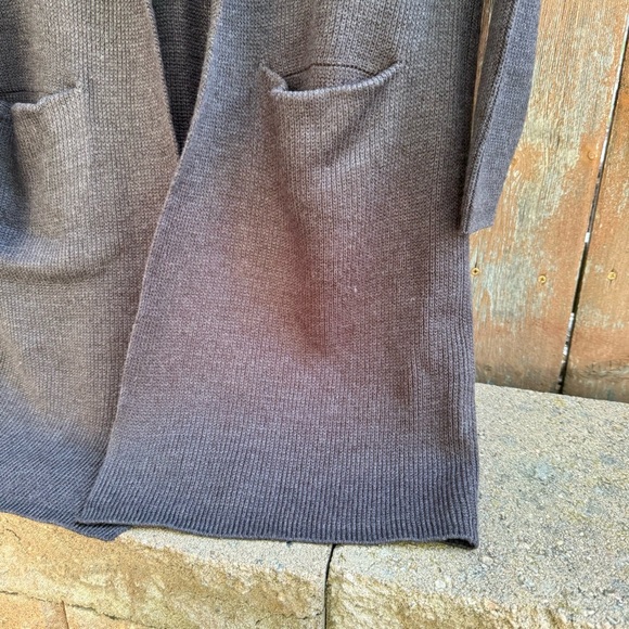H&M Women’s Gray Sweater Basic Long Length Cardigan Size Small - Picture 5 of 13